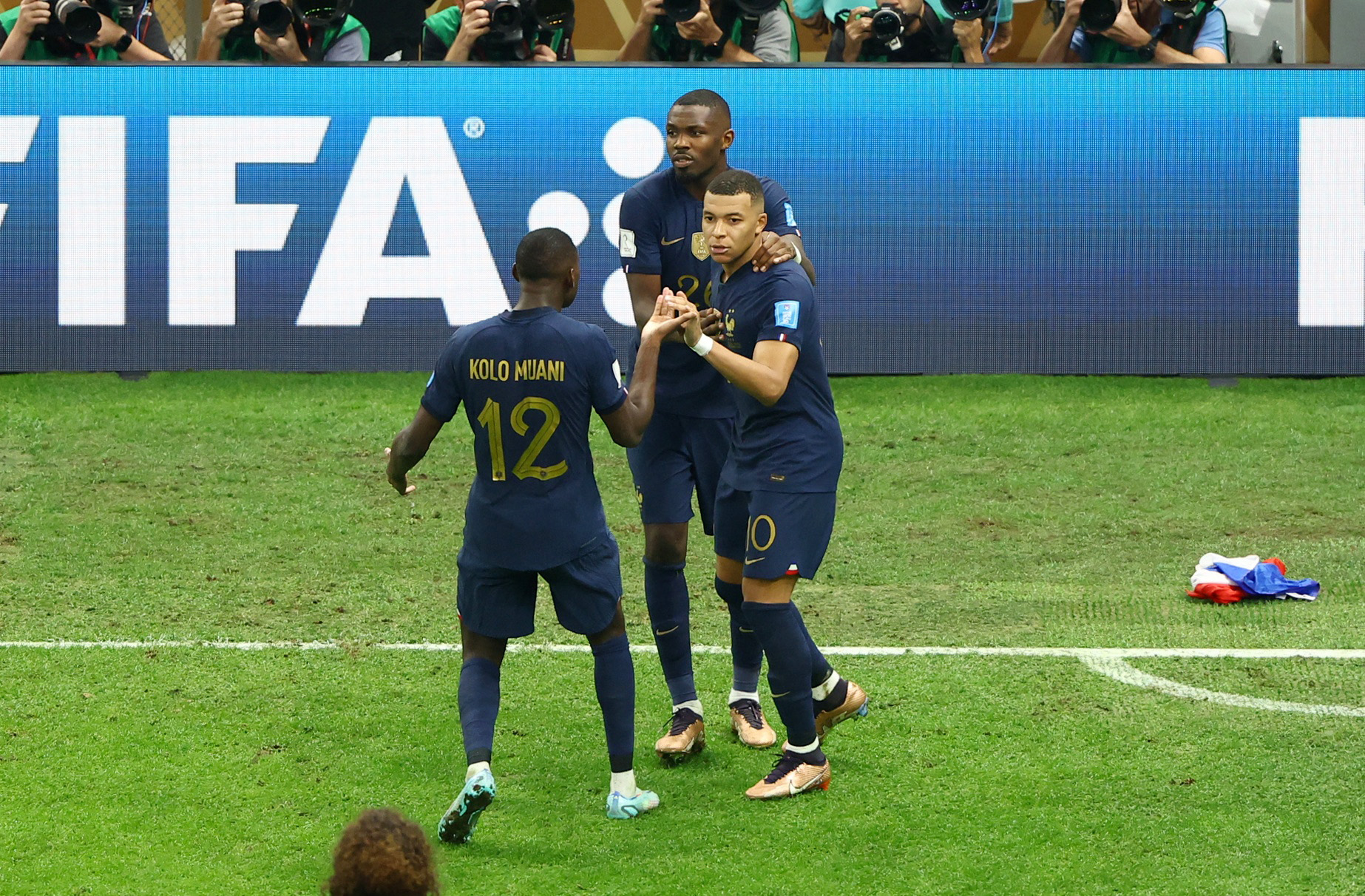 德国队绝杀法国队,黄鸭组合高光表现 德国队绝杀法国队,黄鸭组合高光表现