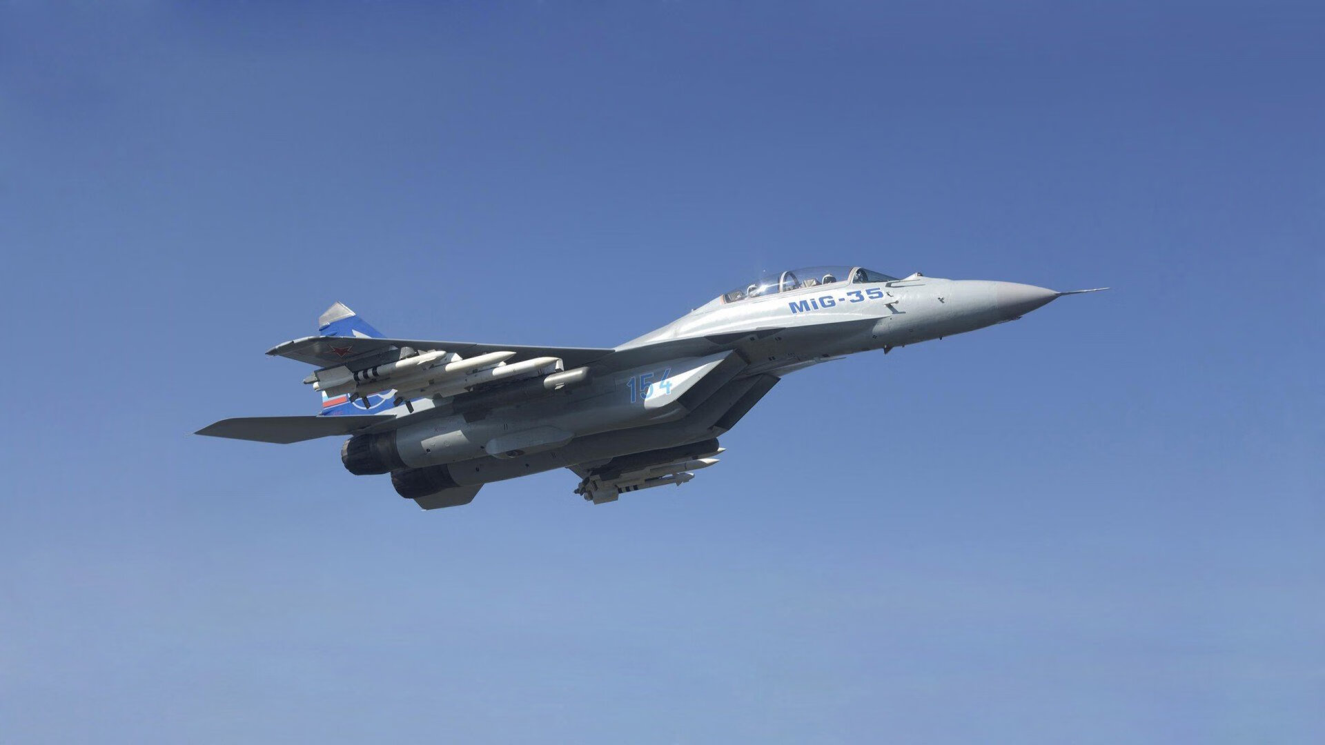 芬兰雪原对决佛罗伦萨紫百合，李刚仁一球定音的史诗之夜