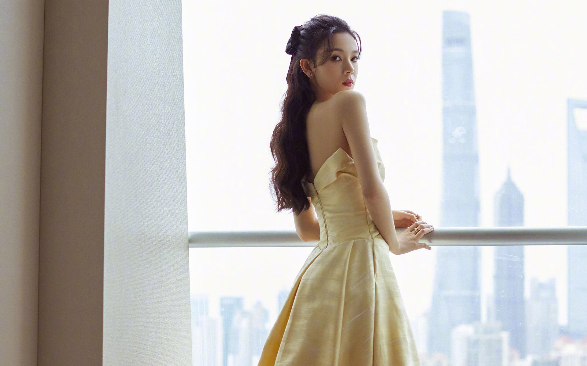 跨界奇迹,黄喜灿从绿茵场到NBA总决赛的接管时刻