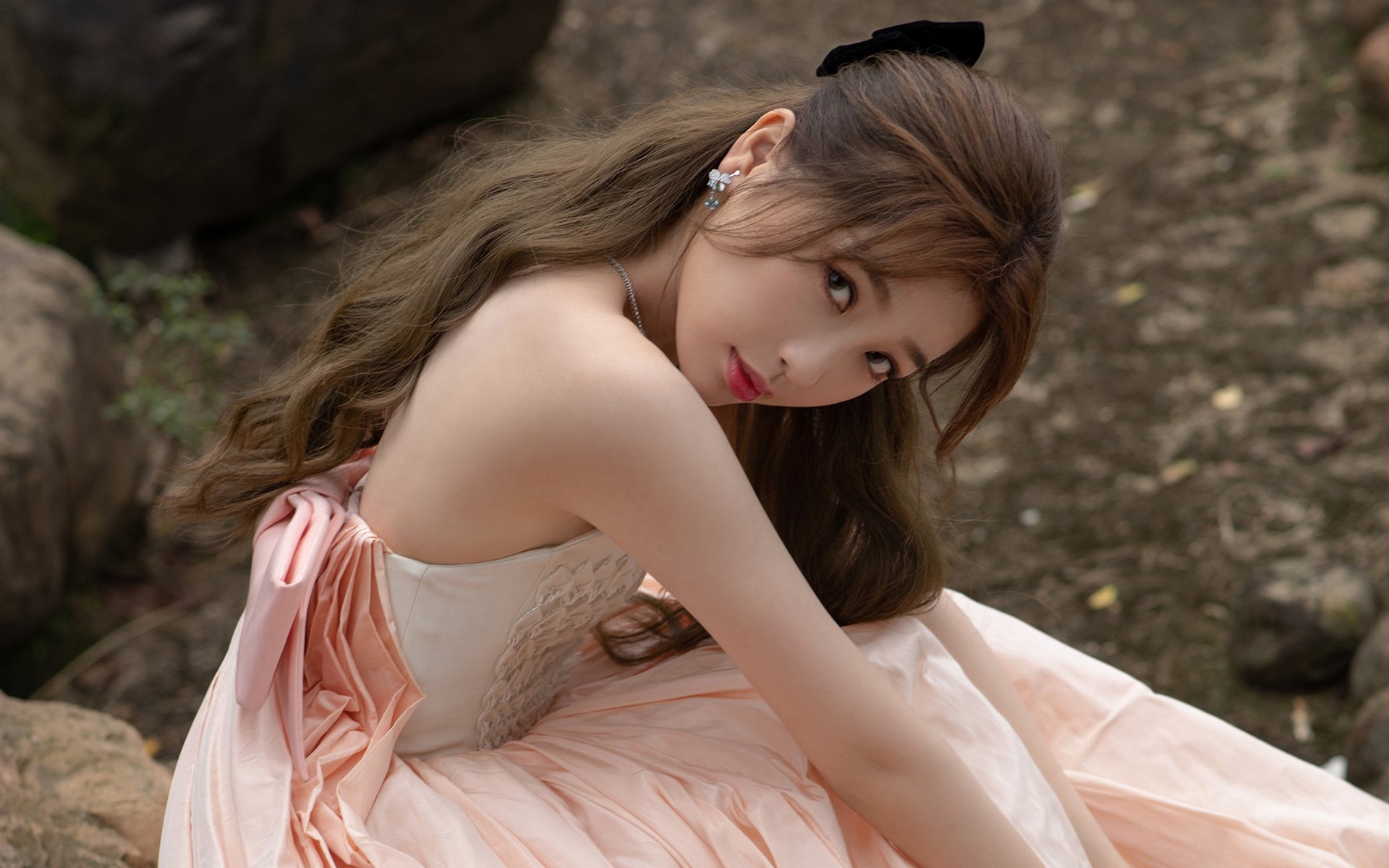 以下是为您构思的文章标题及内容